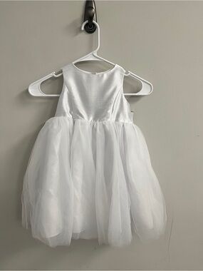 David's Bridal‎ White Tulle Flower Girl Dress